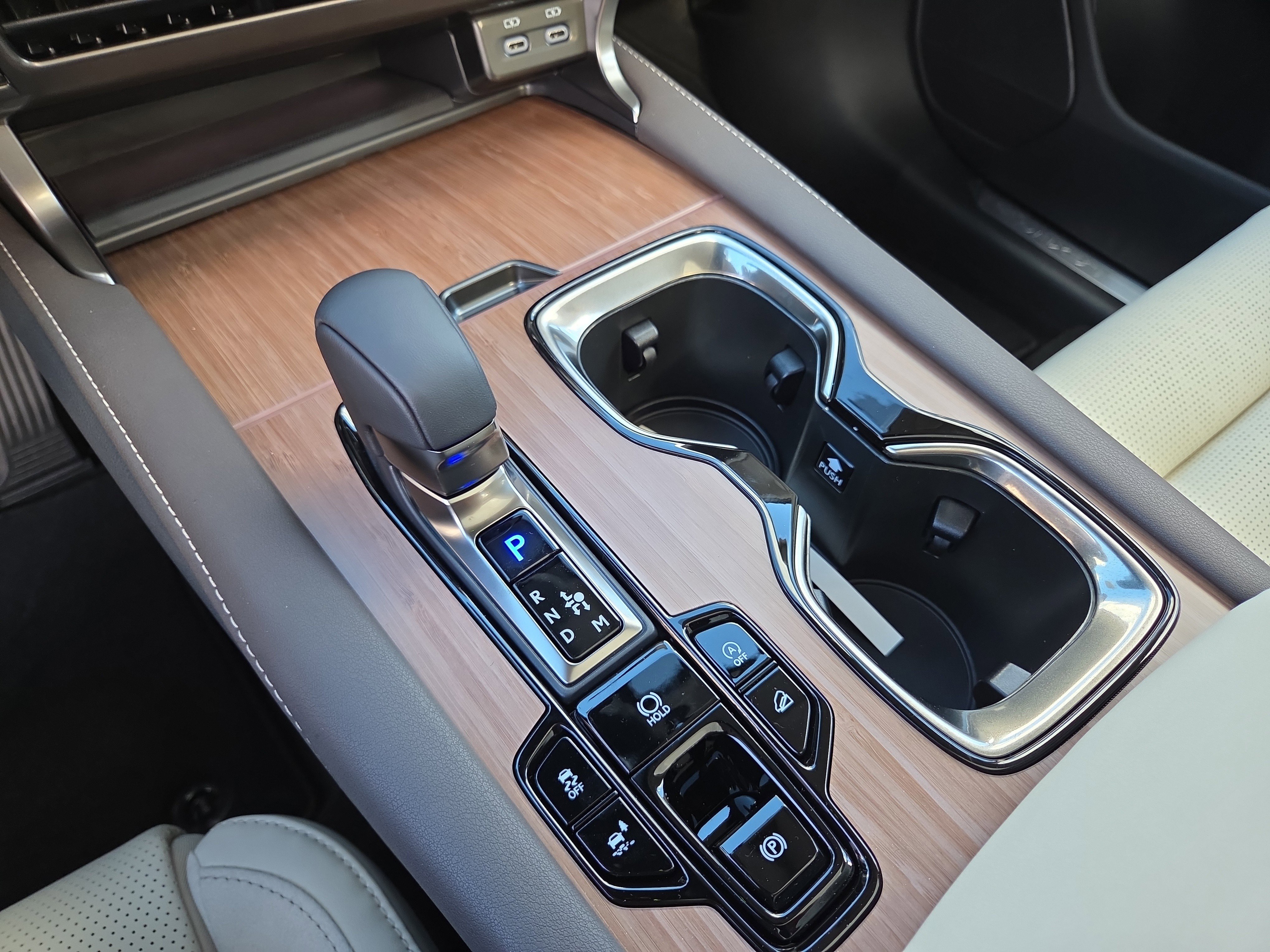 New 2025 Lexus RX 350 w/ Luxury Package image 15