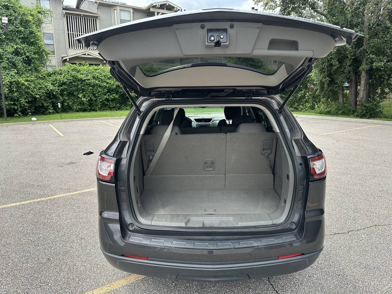 Used 2016 Chevrolet Traverse LS FWD image 5
