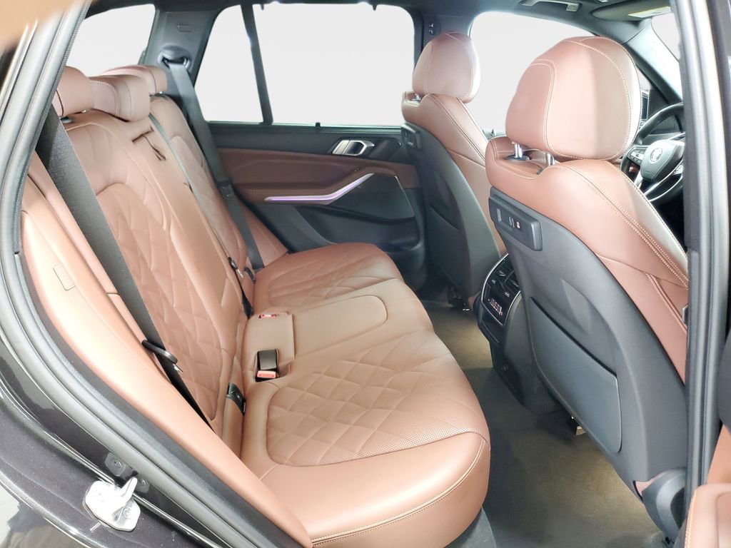 Certified 2023 BMW X5 sDrive40i w/ Executive Package image 25
