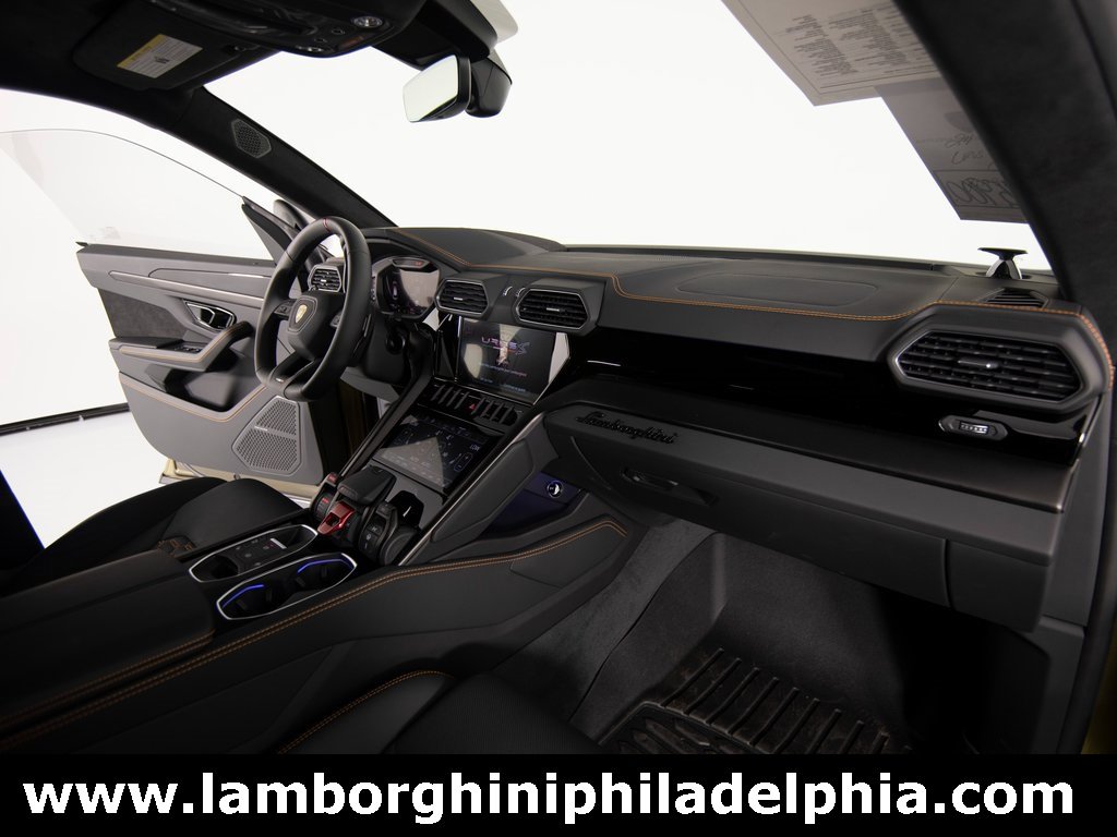 Used 2024 Lamborghini Urus S image 13