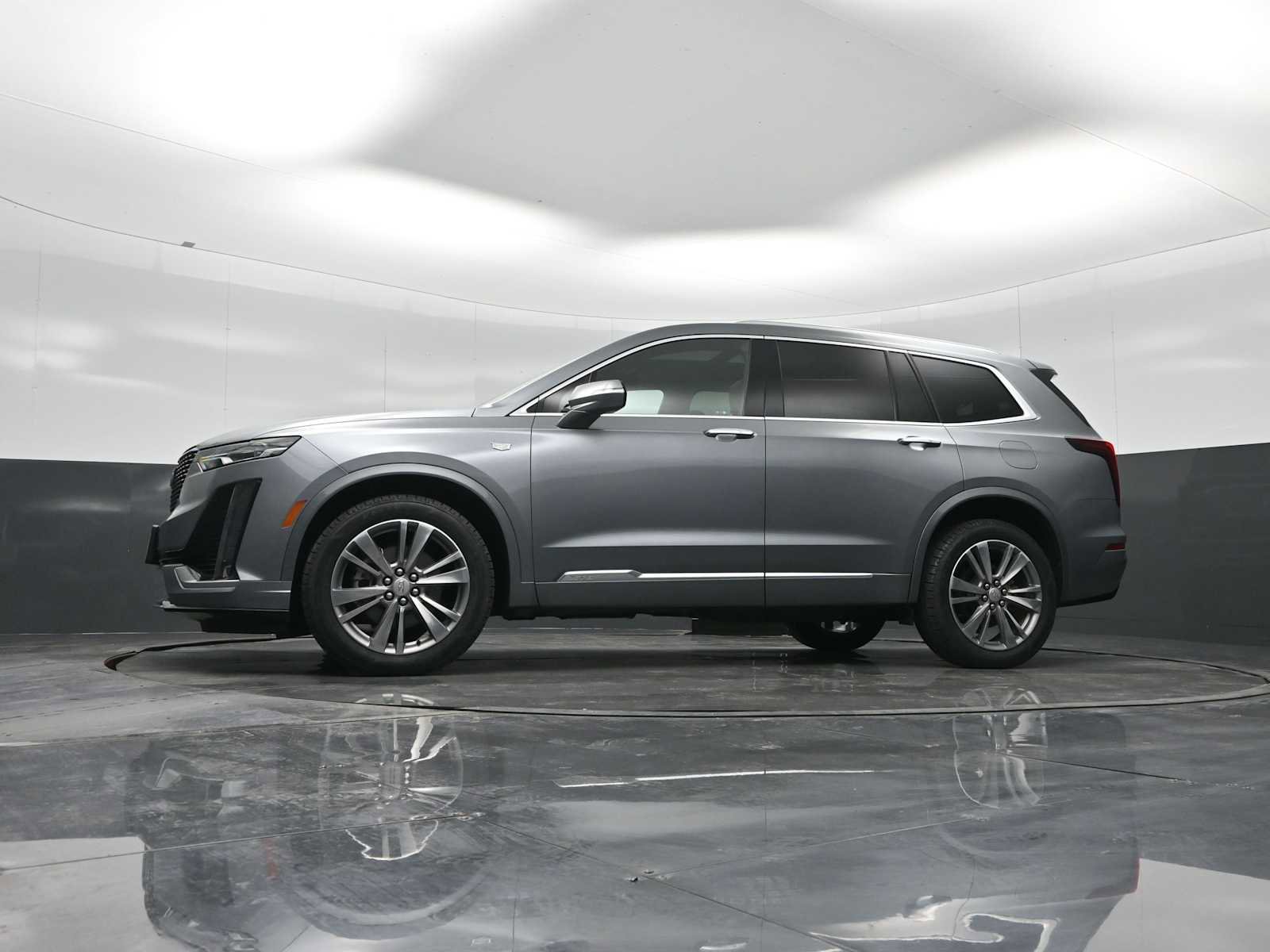 Used 2022 Cadillac XT6 Premium Luxury image 21