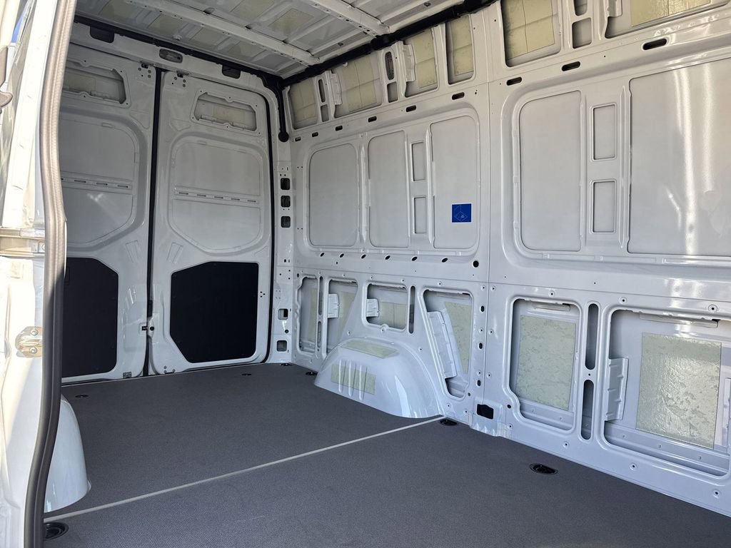 New 2025 Mercedes-Benz Sprinter 2500 image 11