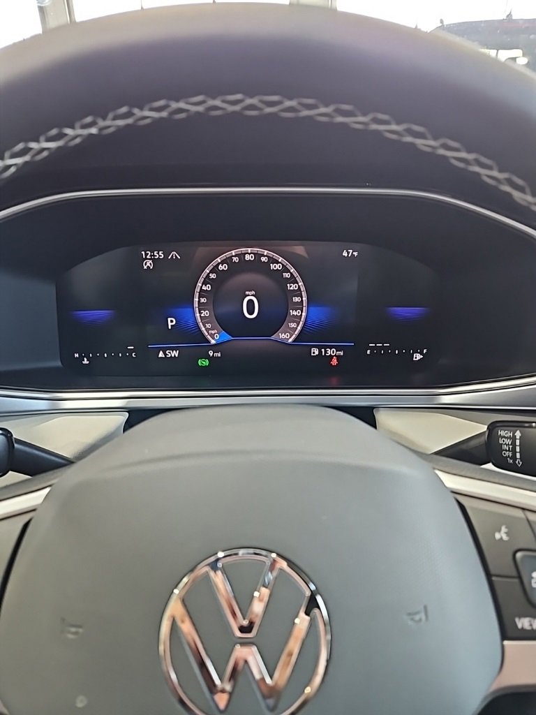 New 2026 Volkswagen Taos SE image 33