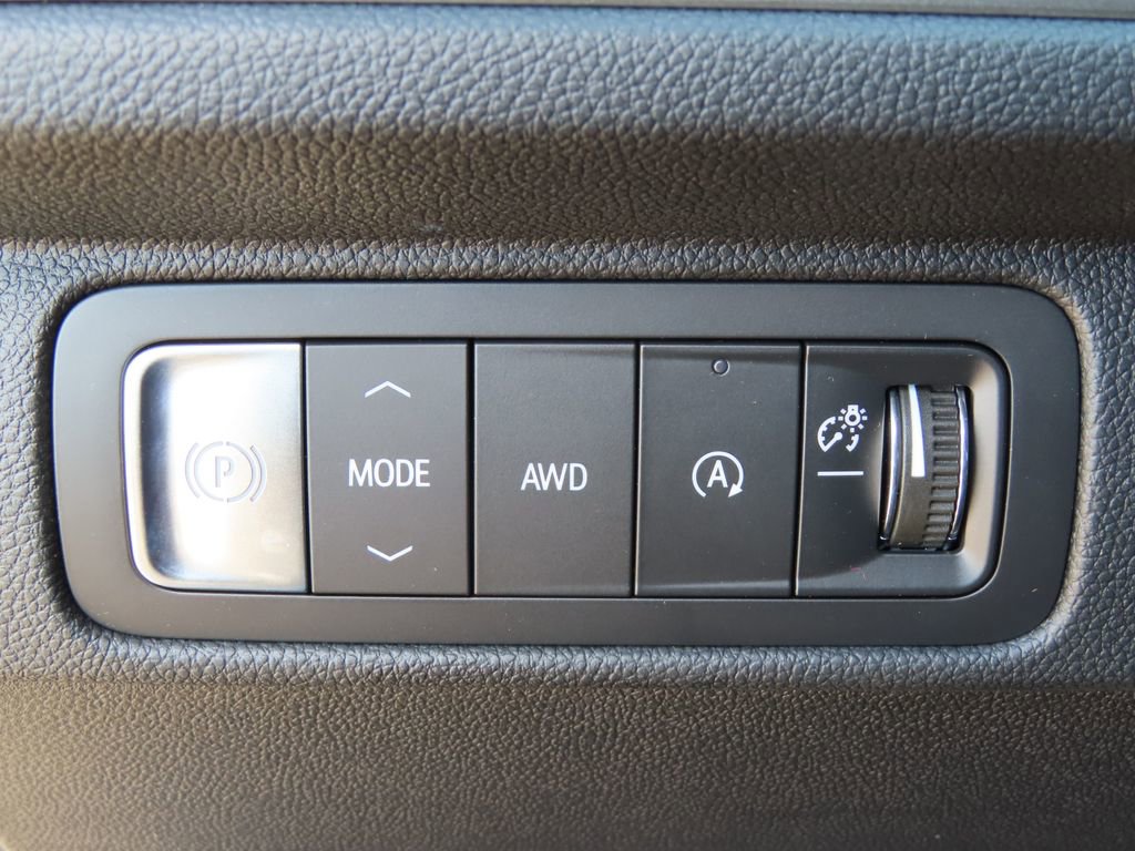 New 2026 Chevrolet Traverse LT image 14