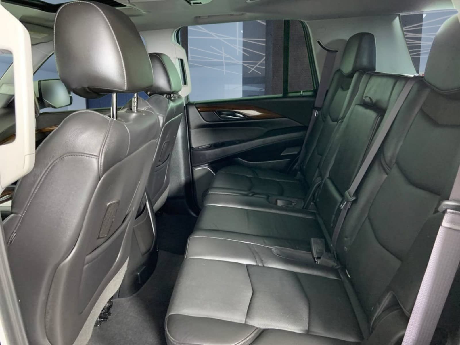 Used 2017 Cadillac Escalade Premium Luxury AWD/4WD image 25