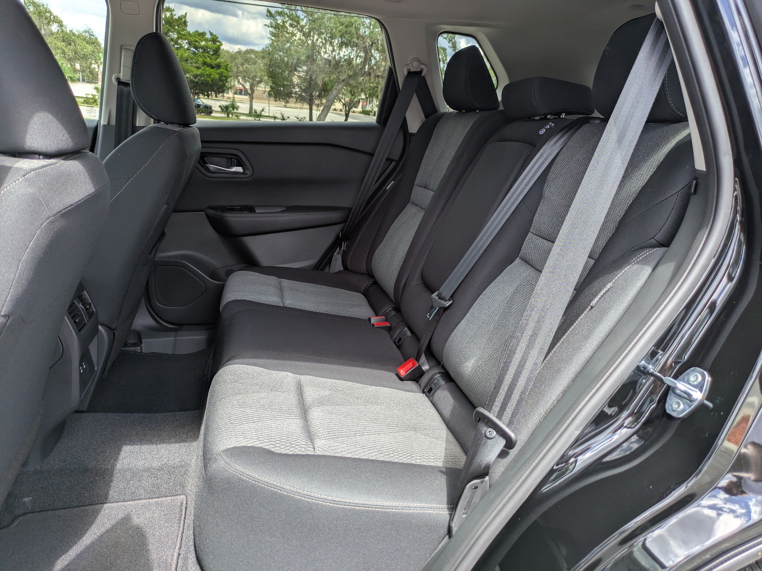 New 2026 Nissan Rogue SV FWD image 15