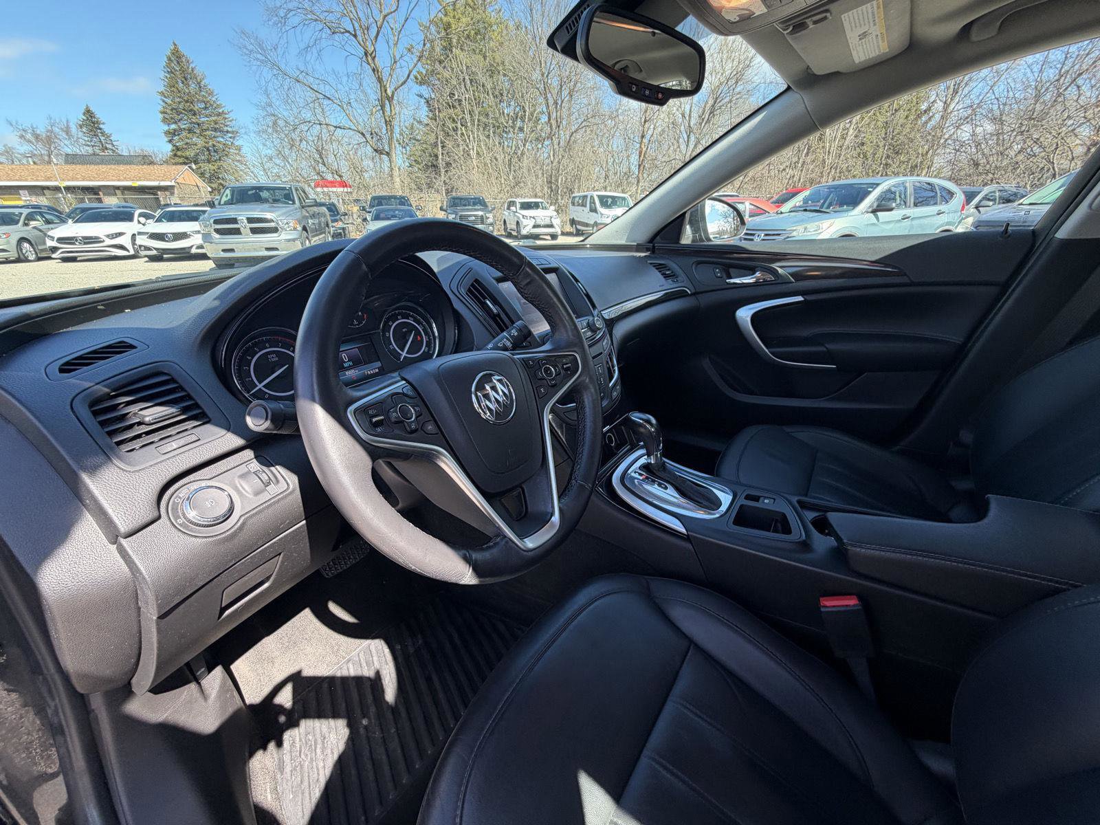 Used 2015 Buick Regal Premium image 11