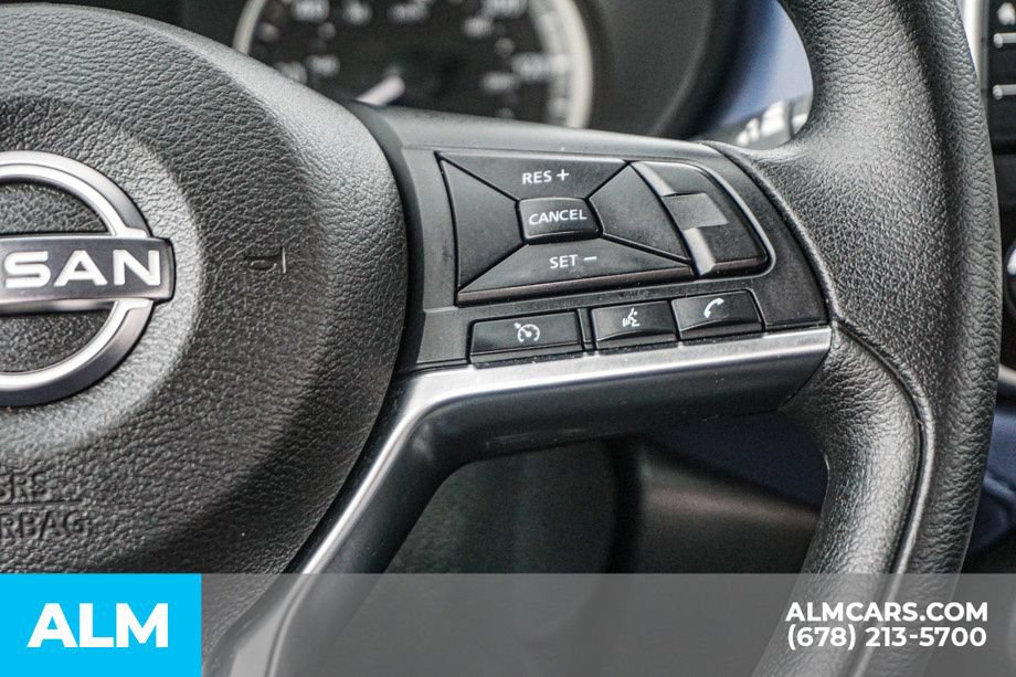 Used 2024 Nissan Versa SV FWD image 29