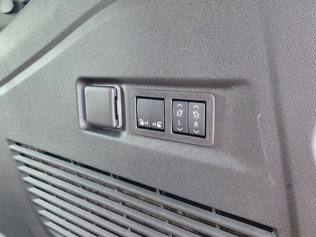 New 2026 GMC Yukon XL Elevation w/ Elevation Premium Package image 54