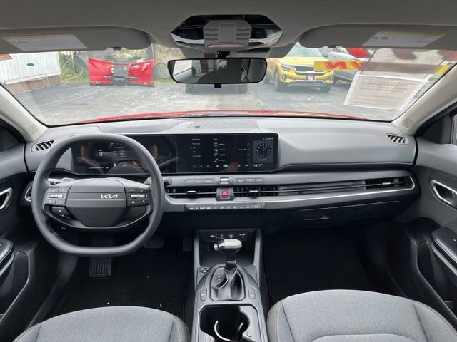 Certified 2025 Kia K4 FWD image 37