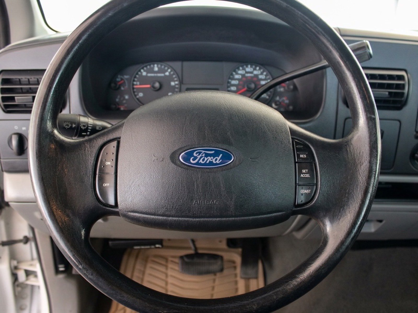 Used 2005 Ford F250 XLT AWD/4WD image 22