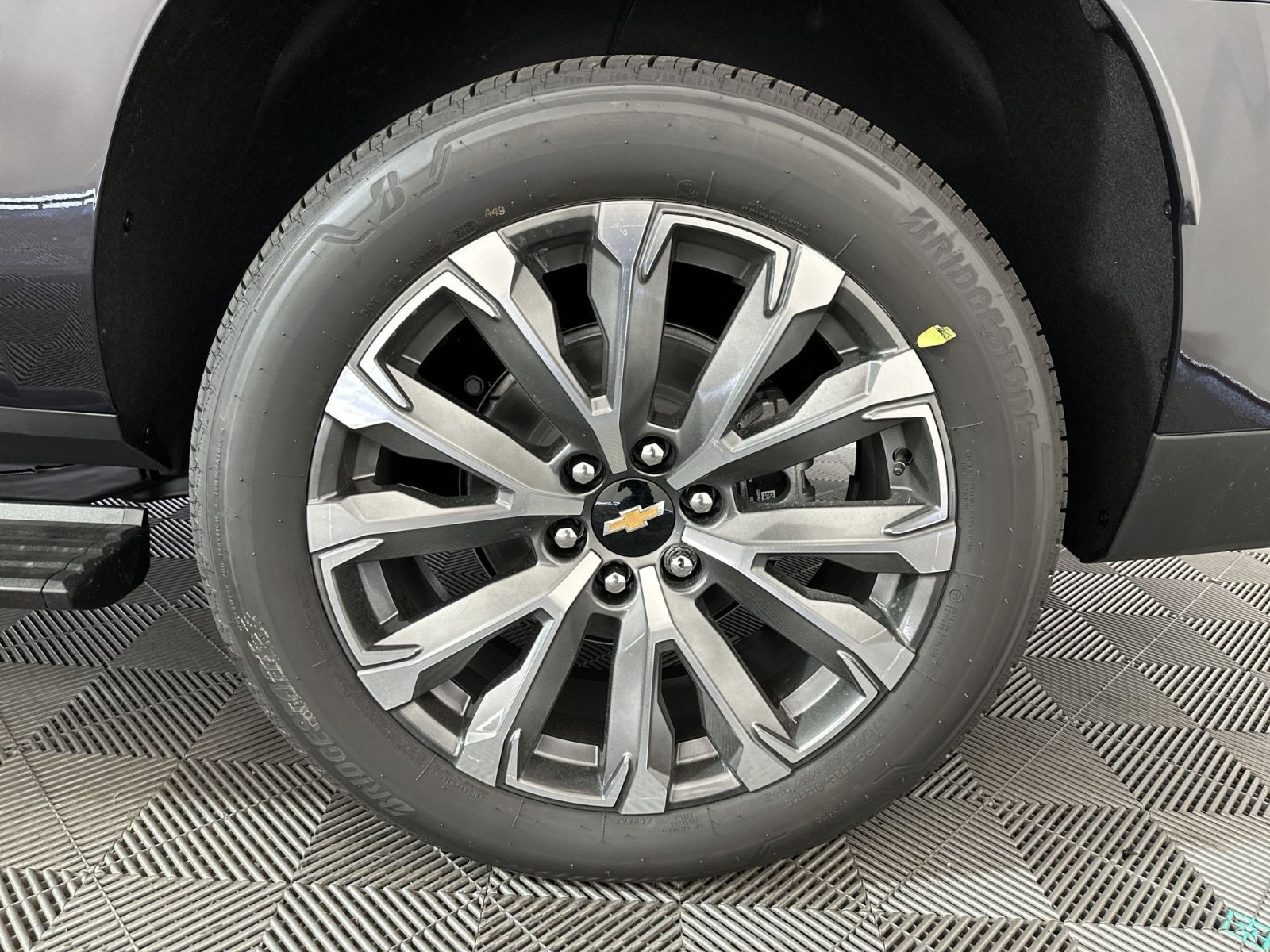 New 2026 Chevrolet Suburban High Country AWD/4WD image 12