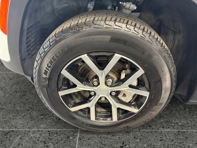 Used 2024 Jeep Grand Cherokee Limited AWD/4WD image 24