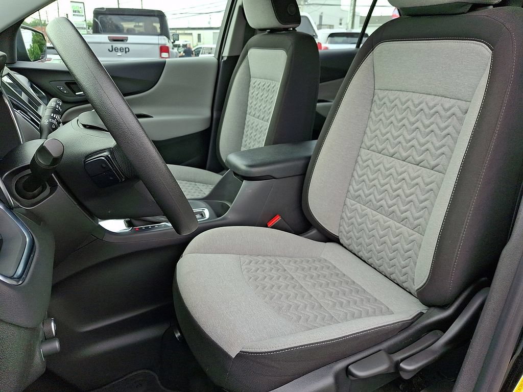 Used 2024 Chevrolet Equinox LS FWD image 15