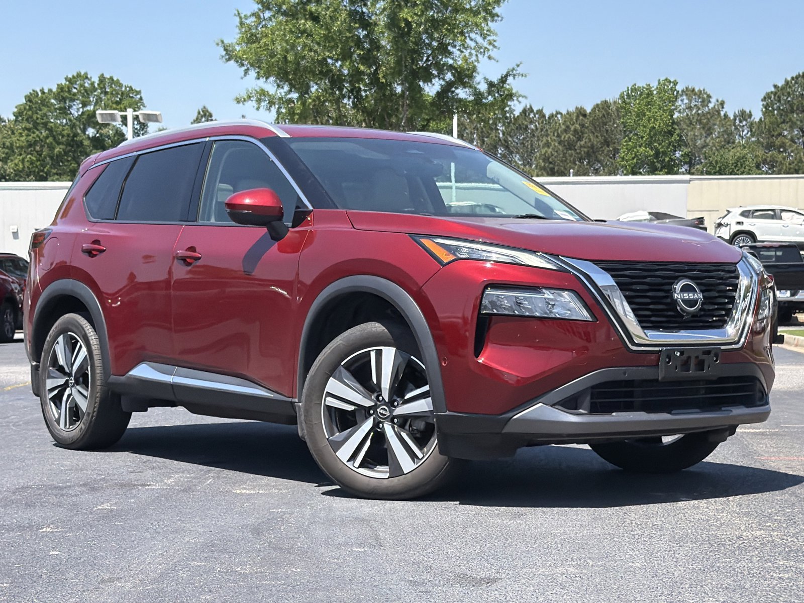 Used 2023 Nissan Rogue SL w/ SL Premium Package AWD/4WD image 2