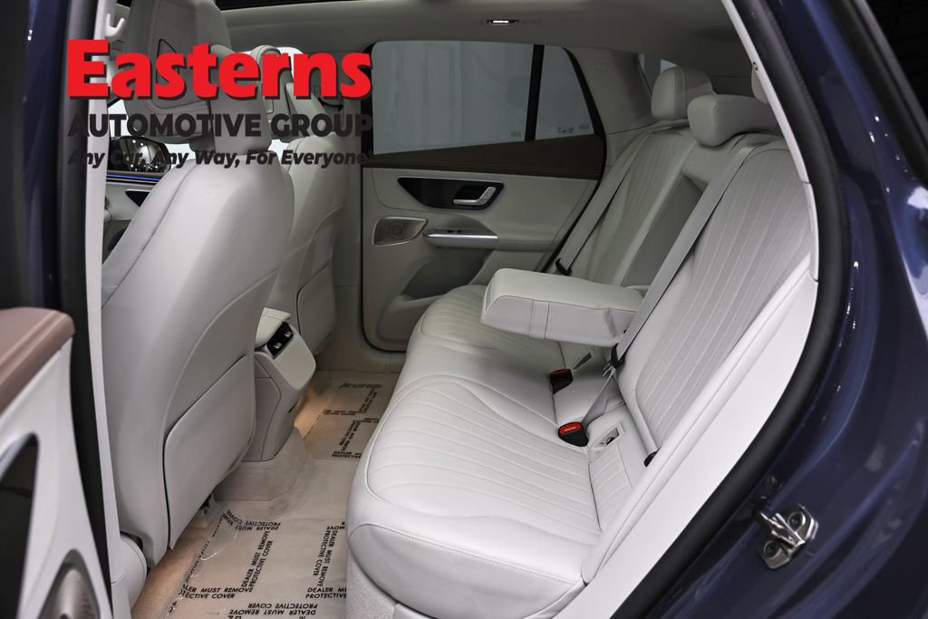 Used 2023 Mercedes-Benz EQE 500 4MATIC SUV image 21