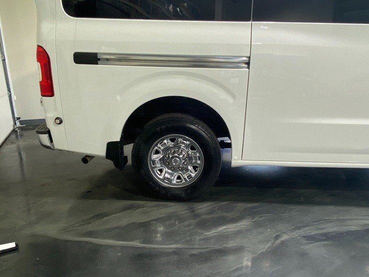 Used 2020 Nissan NV 3500 SV image 10