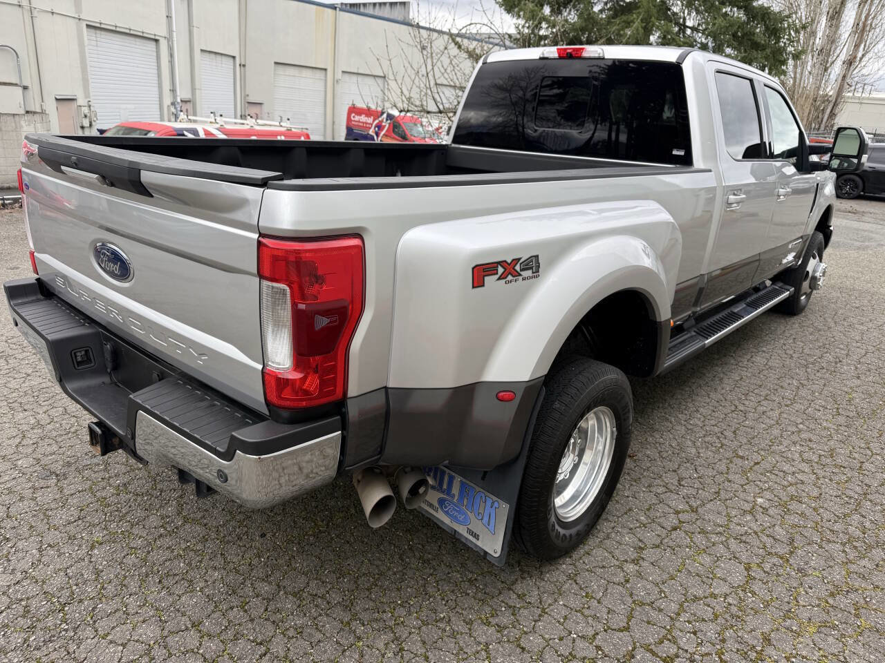 Used 2017 Ford F350 Lariat w/ Lariat Value Package image 11