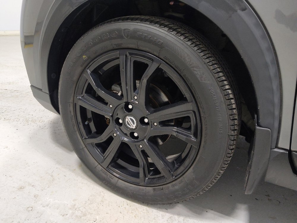 Used 2020 Nissan Kicks SR w/ SR Premium Package image 31