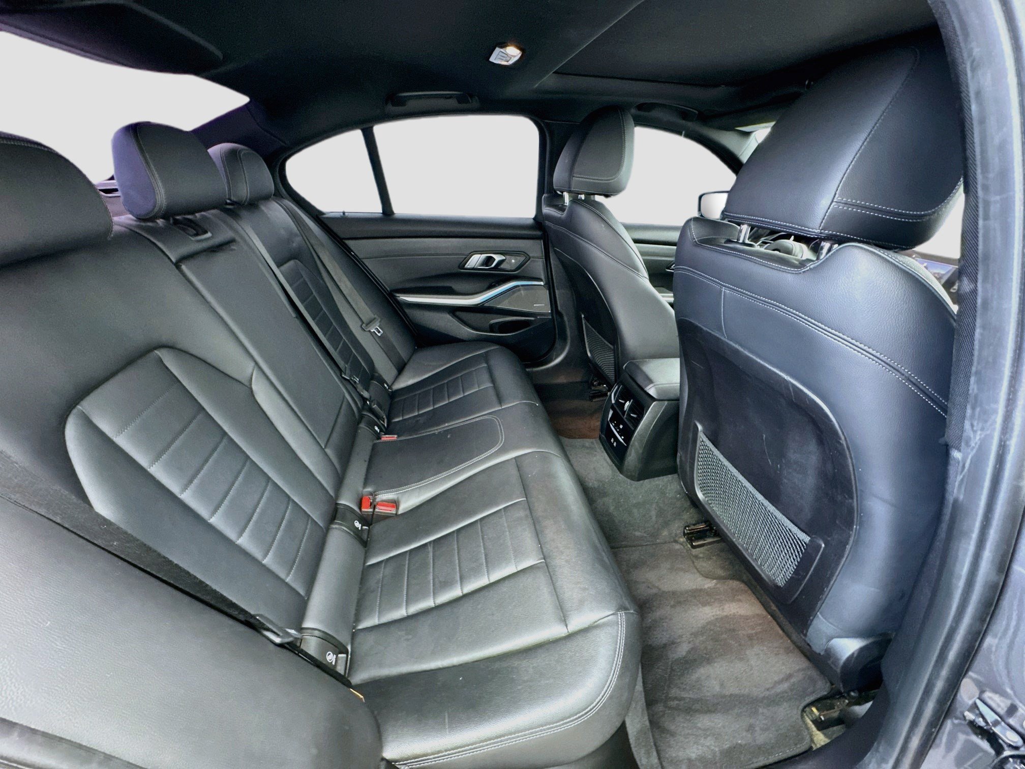 Used 2021 BMW 330e w/ M Sport Package RWD image 19
