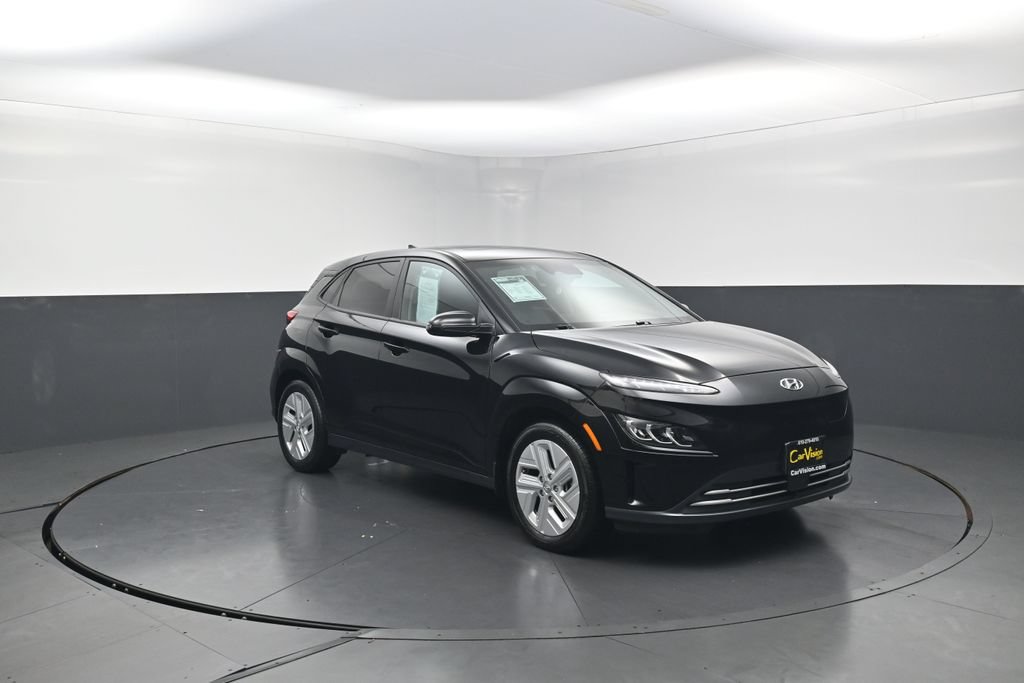Used 2023 Hyundai Kona Limited FWD image 7