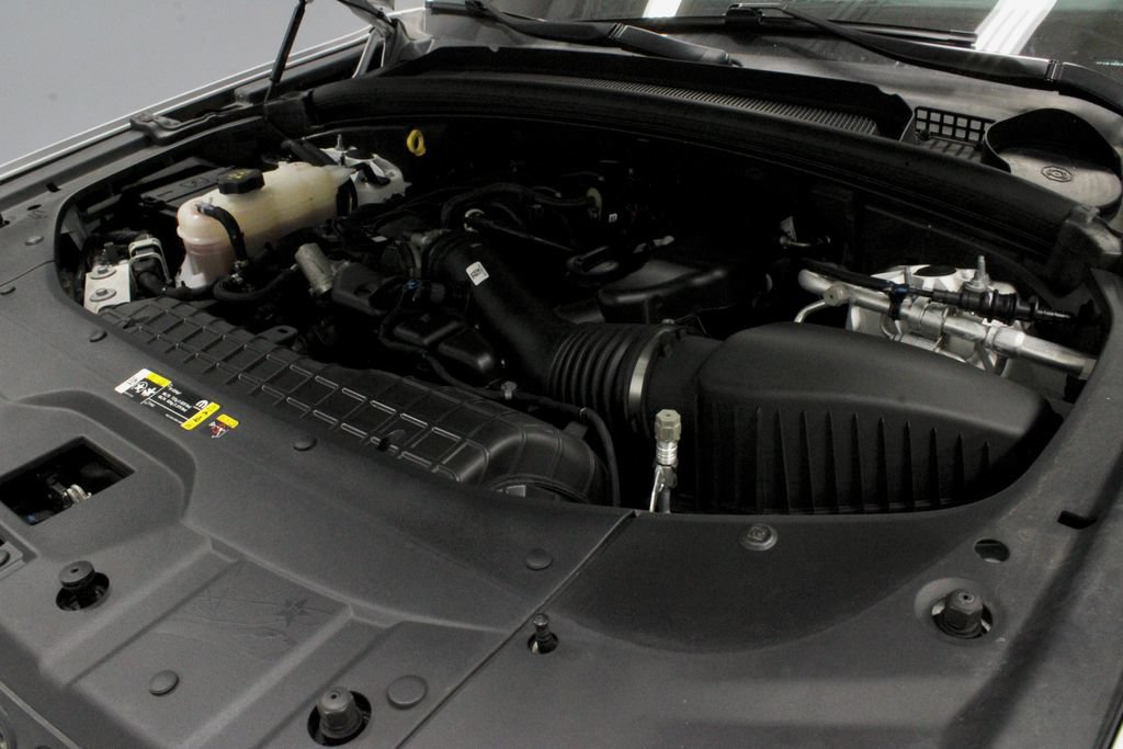 Used 2023 Jeep Grand Cherokee Altitude AWD/4WD image 17