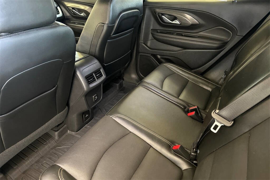 Used 2020 GMC Terrain SLT w/ Preferred Package image 13