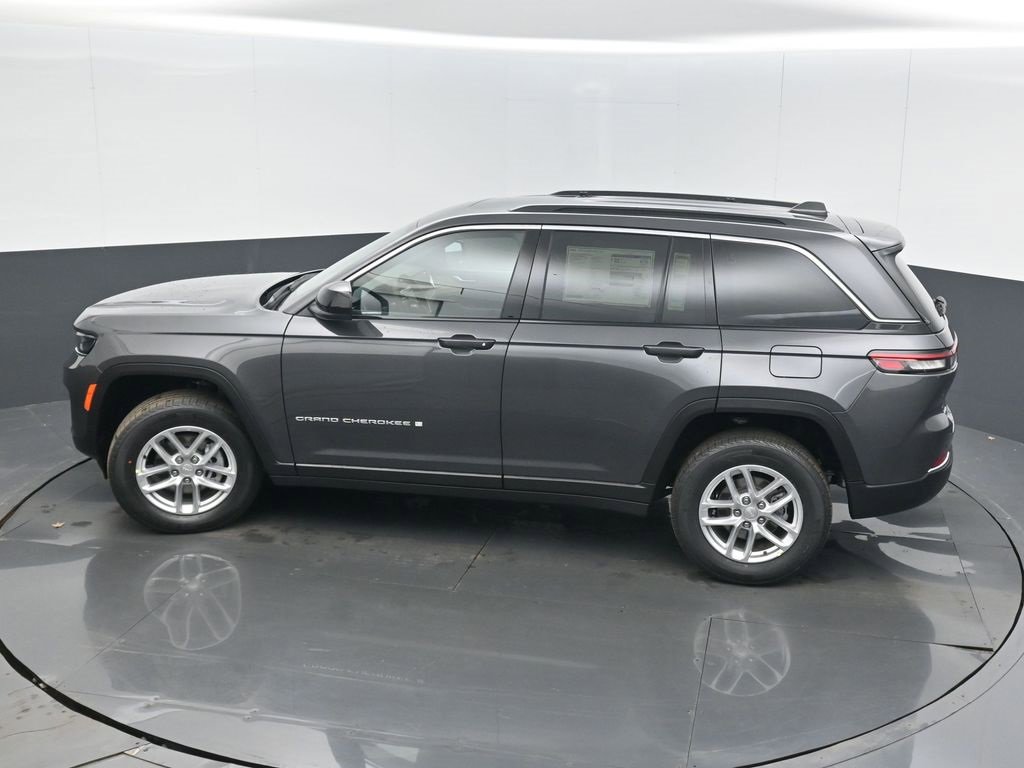 New 2026 Jeep Grand Cherokee Laredo image 34
