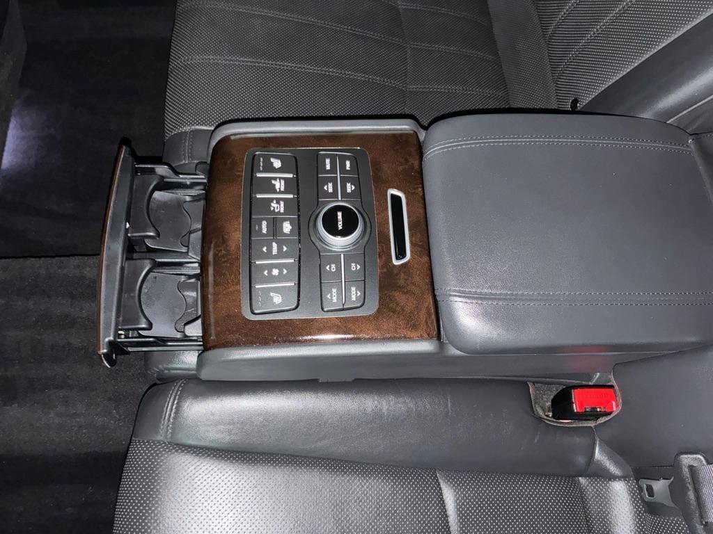 Used 2012 Hyundai Equus Signature image 22