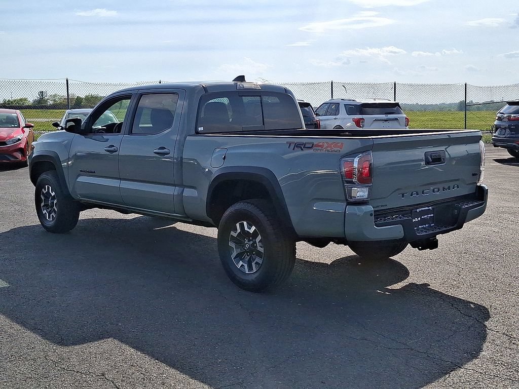 Used 2023 Toyota Tacoma TRD Off-Road w/ Technology Package AWD/4WD image 4