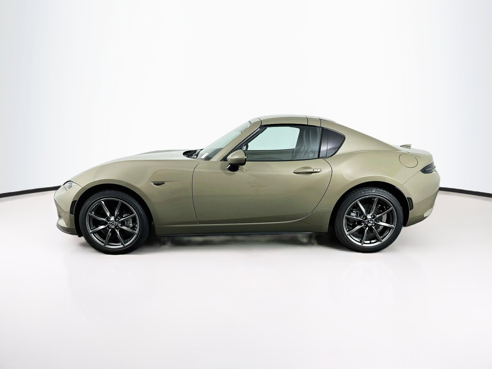 Used 2023 MAZDA MX-5 Miata Grand Touring w/ Weather Package RWD image 4