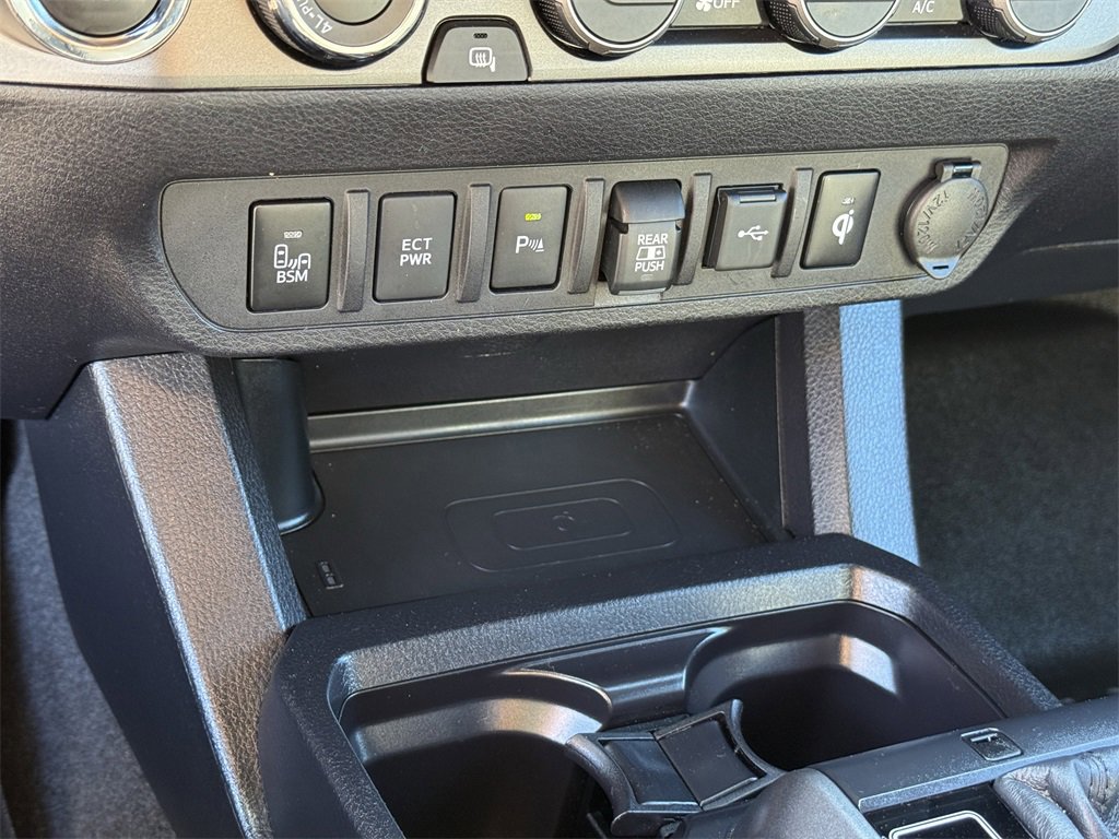 Used 2022 Toyota Tacoma 4x4 Double Cab image 26