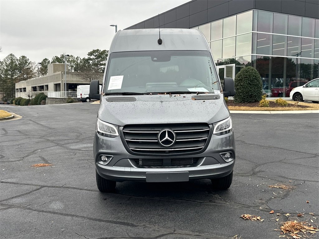Used 2023 Mercedes-Benz Sprinter 2500 image 2