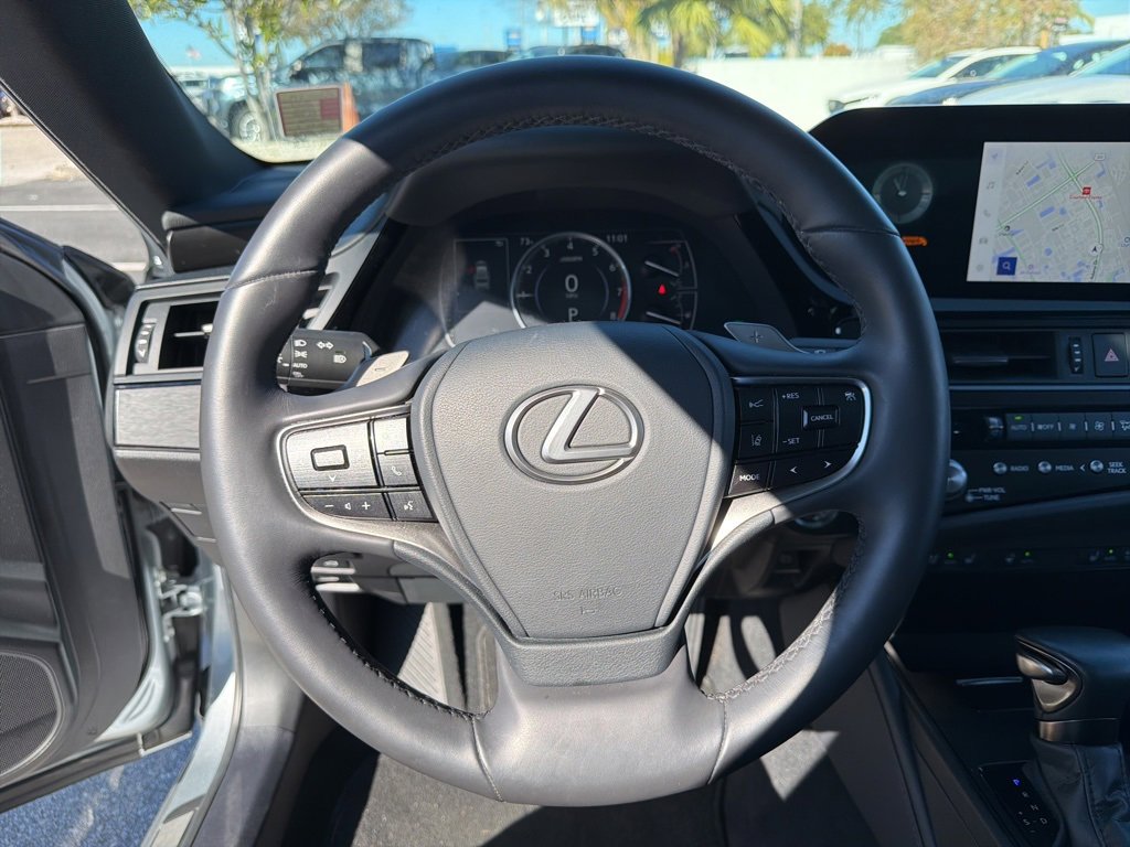 Used 2024 Lexus ES 350 w/ Premium Package image 33