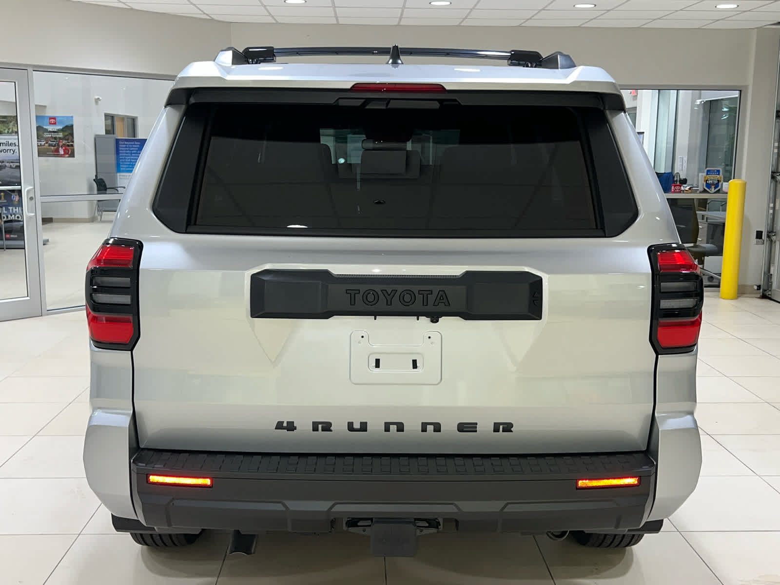 New 2026 Toyota 4Runner SR5 AWD/4WD image 7