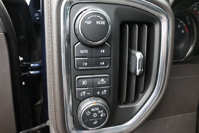 Used 2020 Chevrolet Silverado 1500 LT Trail Boss AWD/4WD image 26