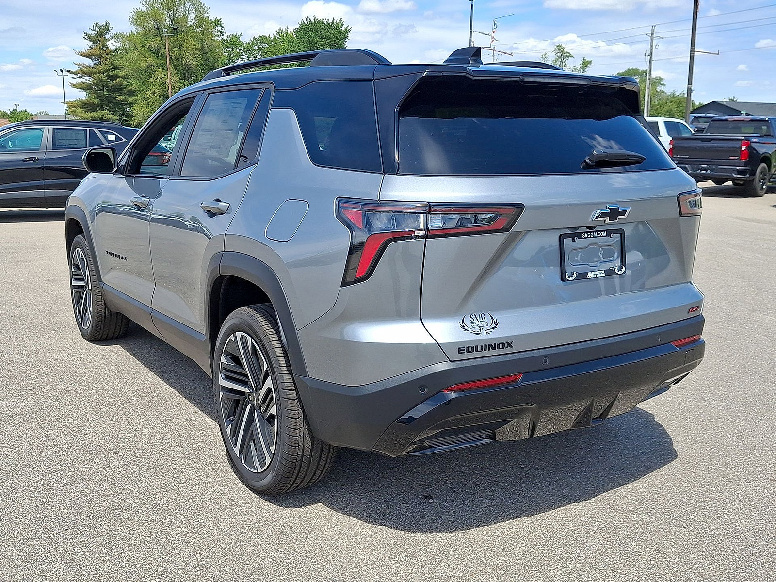 New 2026 Chevrolet Equinox RS w/ LPO, Floor Liner Package FWD image 11