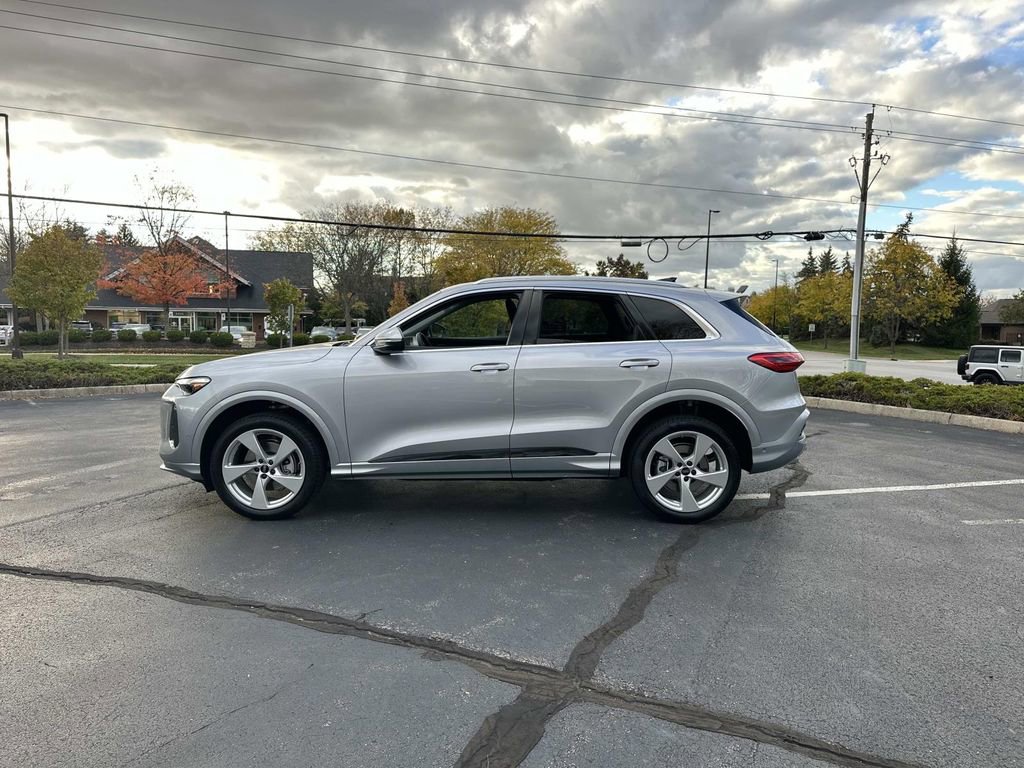 New 2025 Audi Q5 Premium Plus image 4