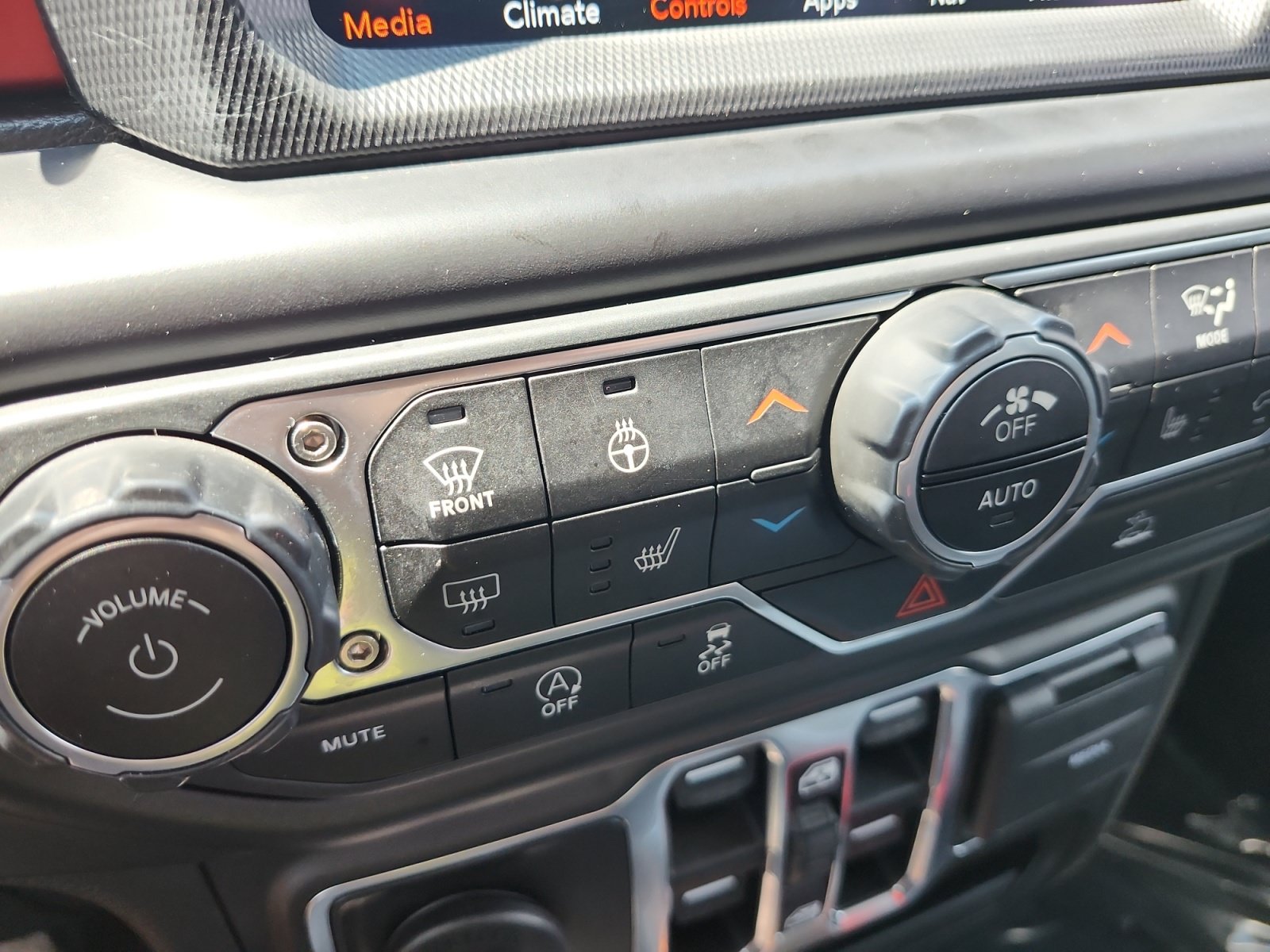 Used 2021 Jeep Gladiator Rubicon AWD/4WD image 21