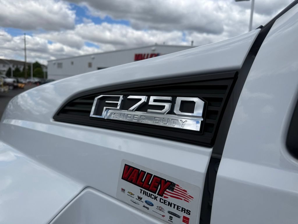 New 2025 Ford F750 2WD Regular Cab Super Duty image 11