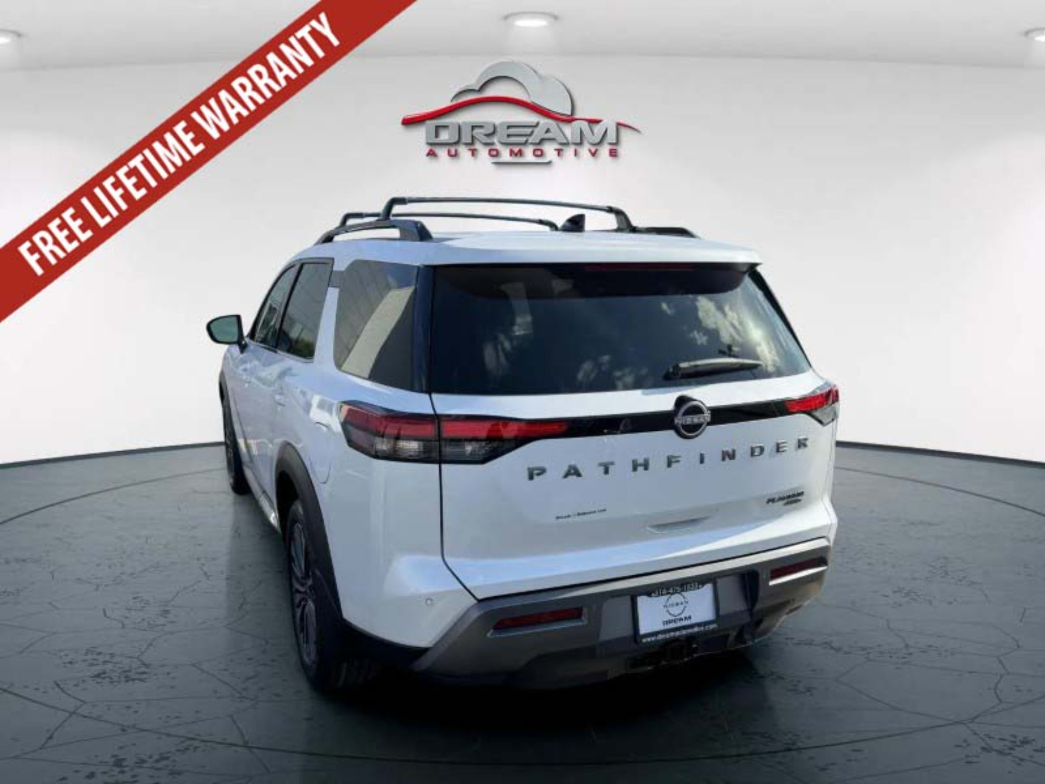 New 2026 Nissan Pathfinder Platinum AWD/4WD image 4