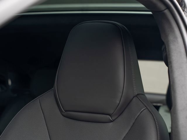 New 2026 Porsche Cayenne GTS image 19