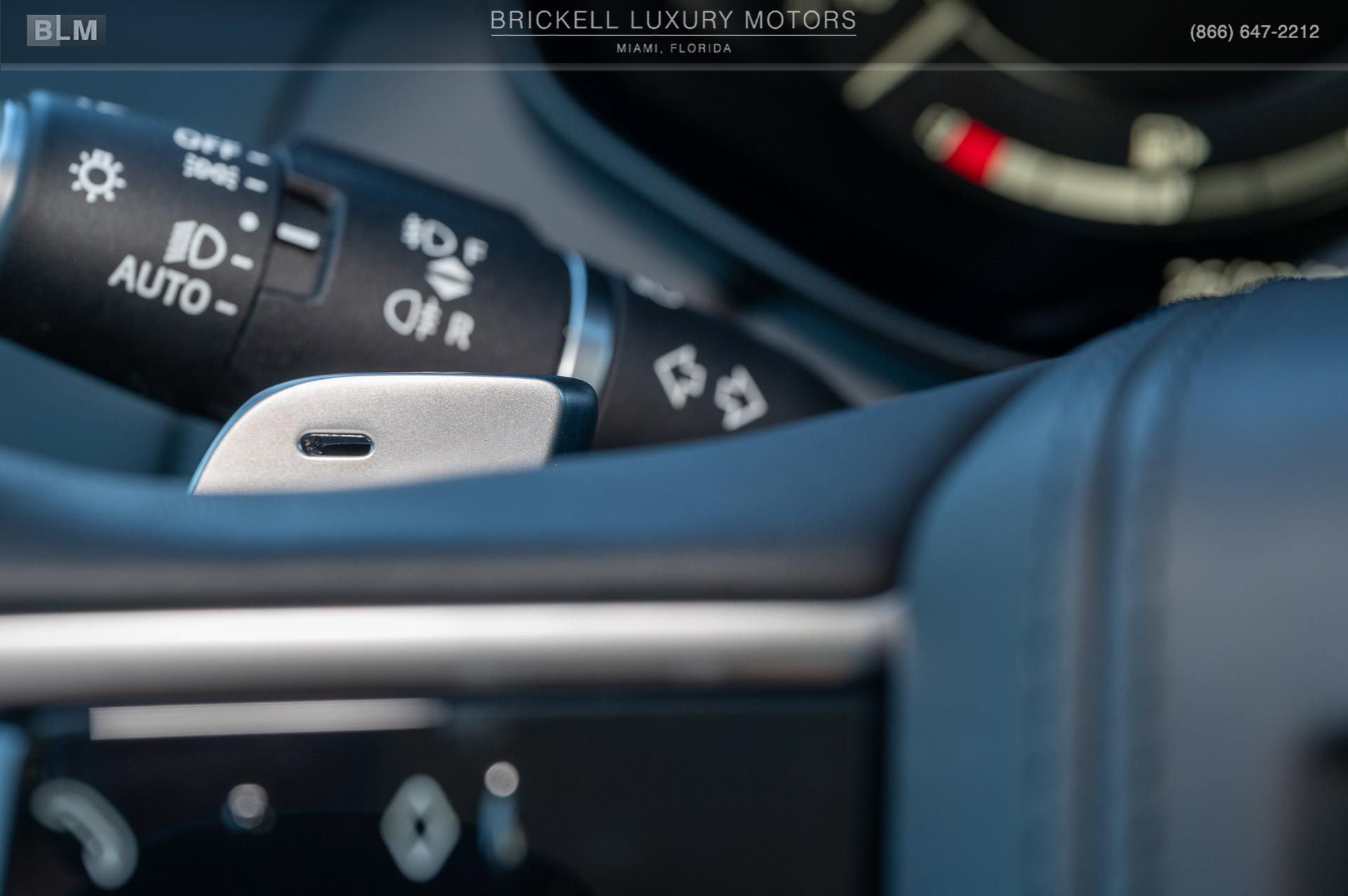 Used 2023 Land Rover Range Rover SE image 35