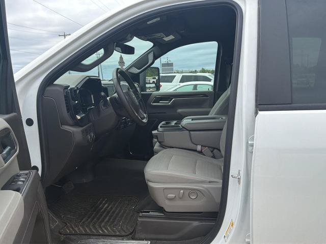 Used 2025 Chevrolet Silverado 2500 LT w/ Convenience Package AWD/4WD image 3