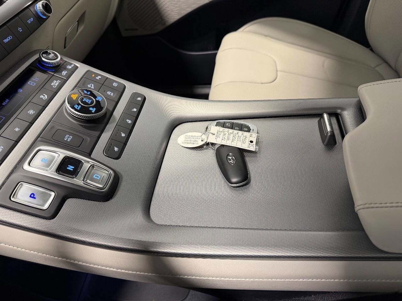 Used 2025 Hyundai Palisade Limited image 35