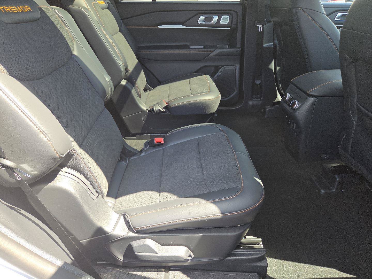 New 2026 Ford Explorer Tremor w/ Tremor Ultimate Package AWD/4WD image 23
