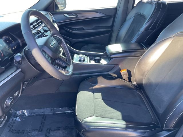 Used 2025 Jeep Grand Cherokee L Altitude image 10