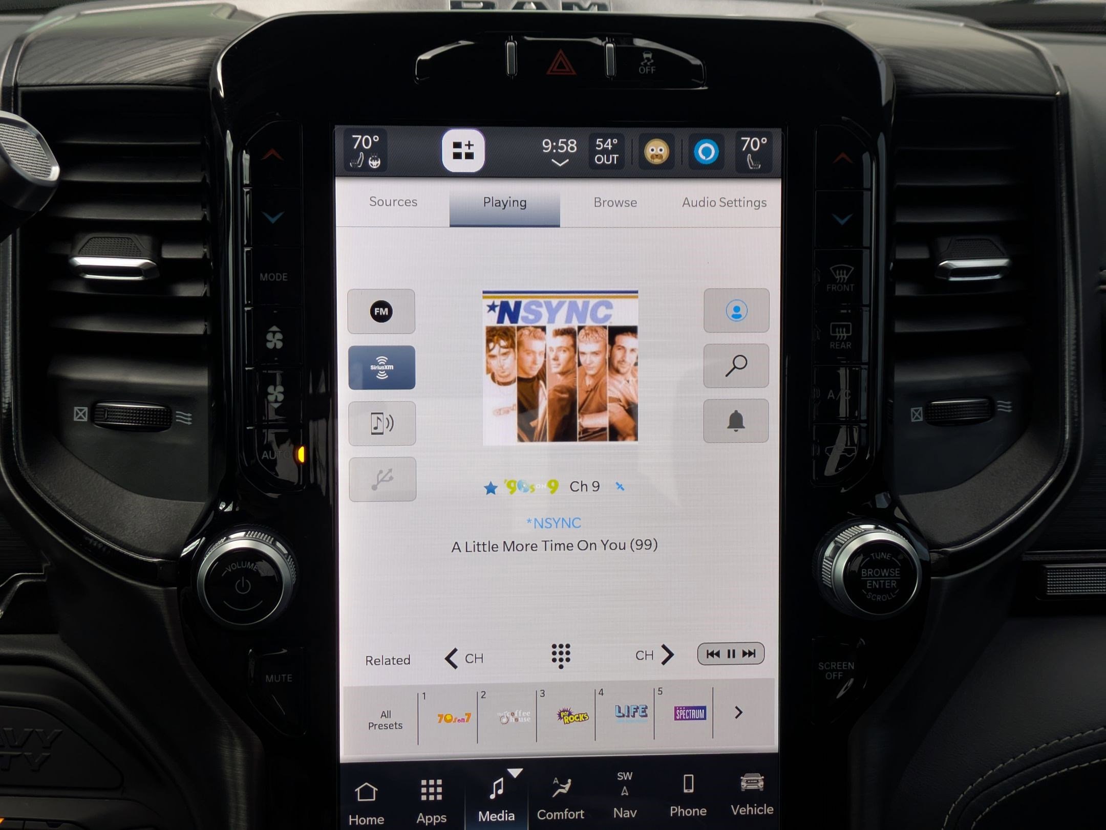 Used 2024 RAM 2500 Rebel w/ Towing Technology Group image 16