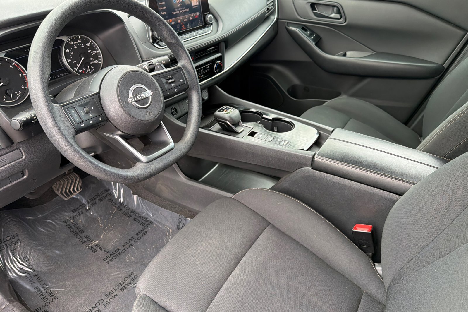 Used 2024 Nissan Rogue S image 10