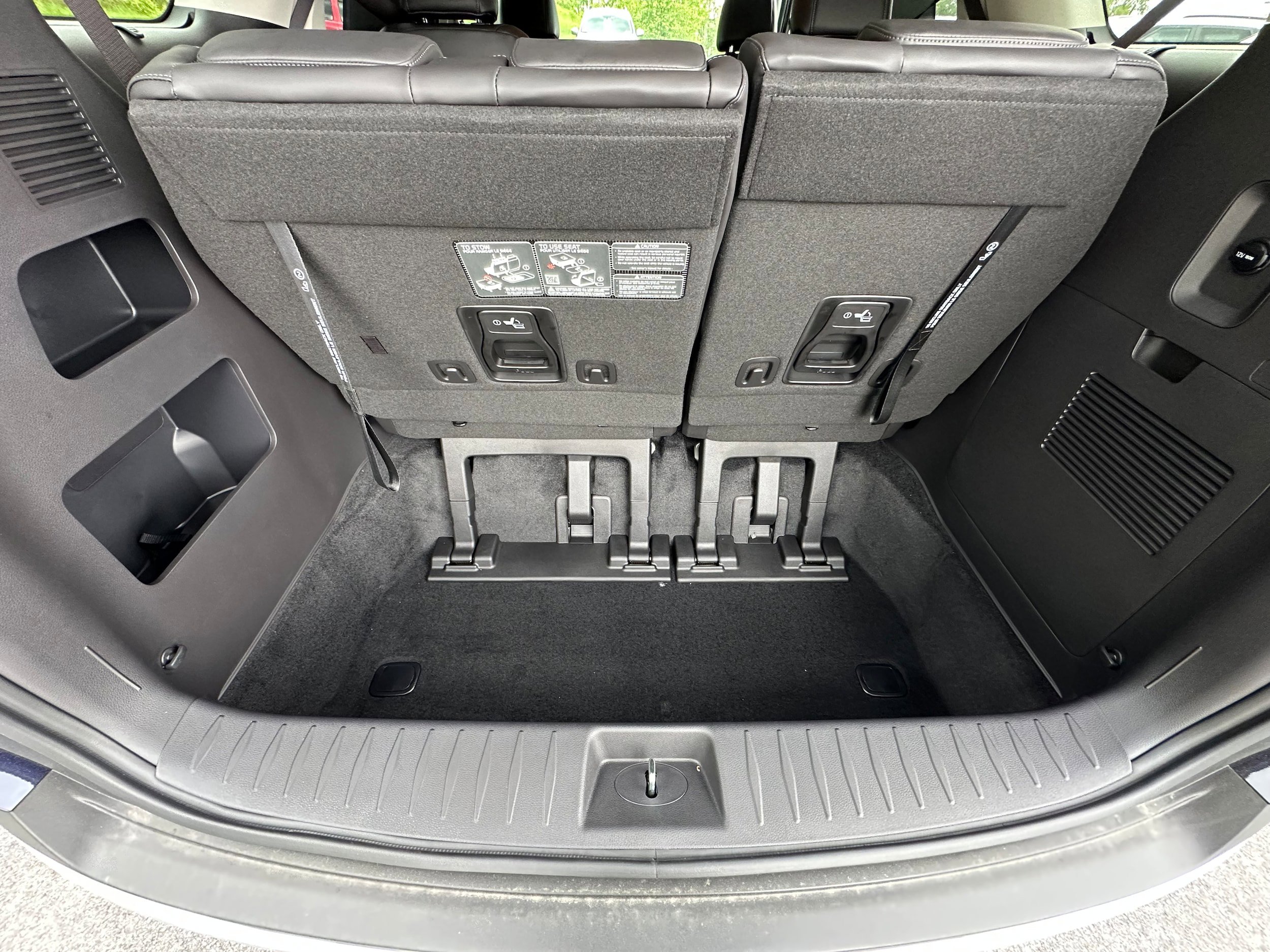 New 2026 Kia Carnival EX FWD image 13